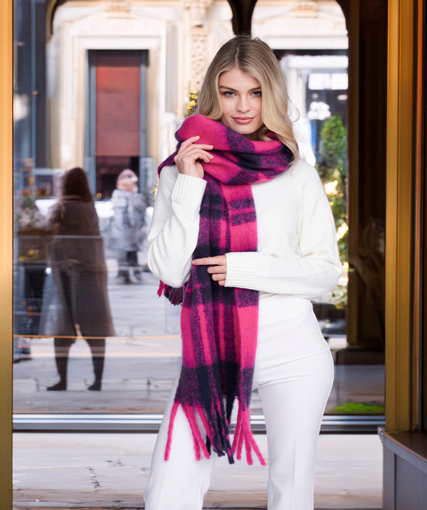 Carrie - Pink Checked Blanket Scarf with Tassel Fringing