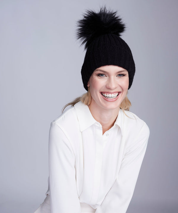 Kiara - Black Chunky Rib Knit Hat with Faux Fur Pom Pom