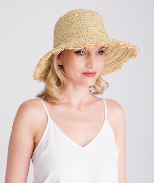 Kris - Natural Straw Bucket Hat met franjes