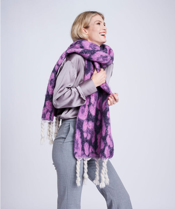 Tabbie - Purple Leopard Print Blanket Scarf