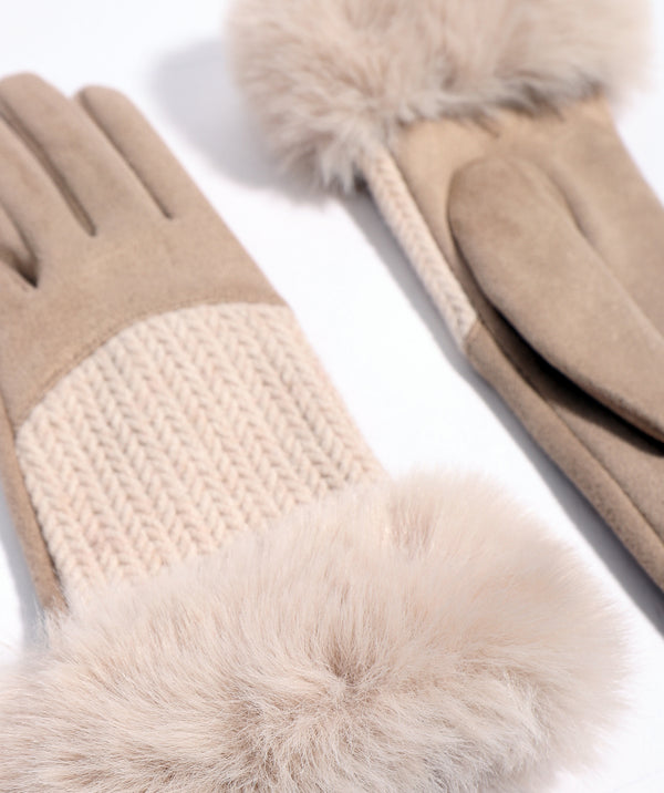 Beige Cable Knit Glove with Faux Fur Cuff