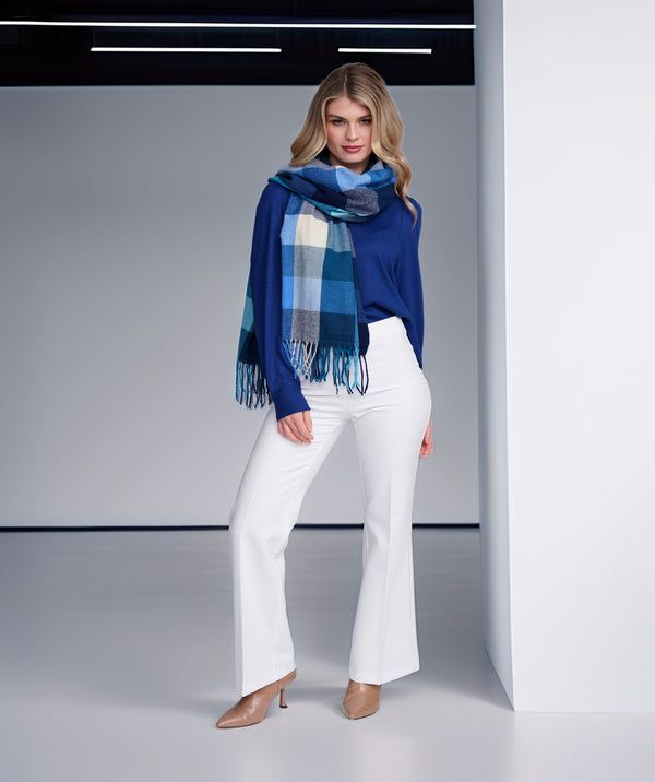 Aria - Blue Check Winter Buff