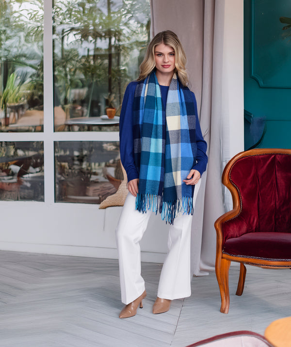 Aria - Blue Check Winter Buff