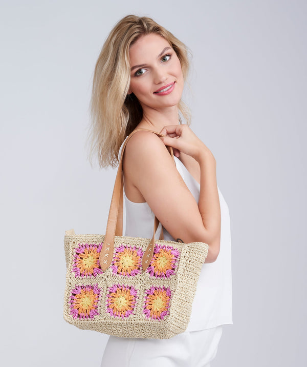 Aurora - Tan rosa Blumenhäkeltasche