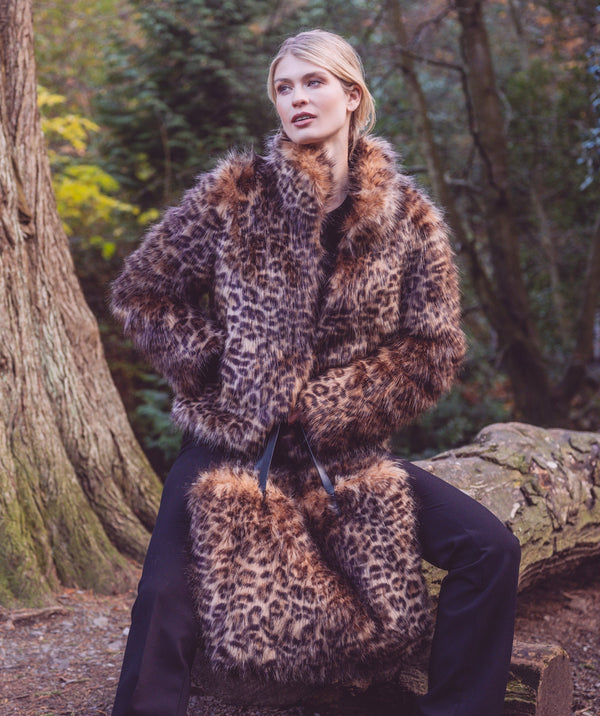 Delevigne - Leopard Print Waist Length Faux Fur Coat