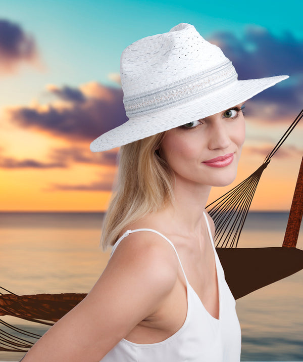 Delilah - Zilver verfraaid Stro Fedora Hat