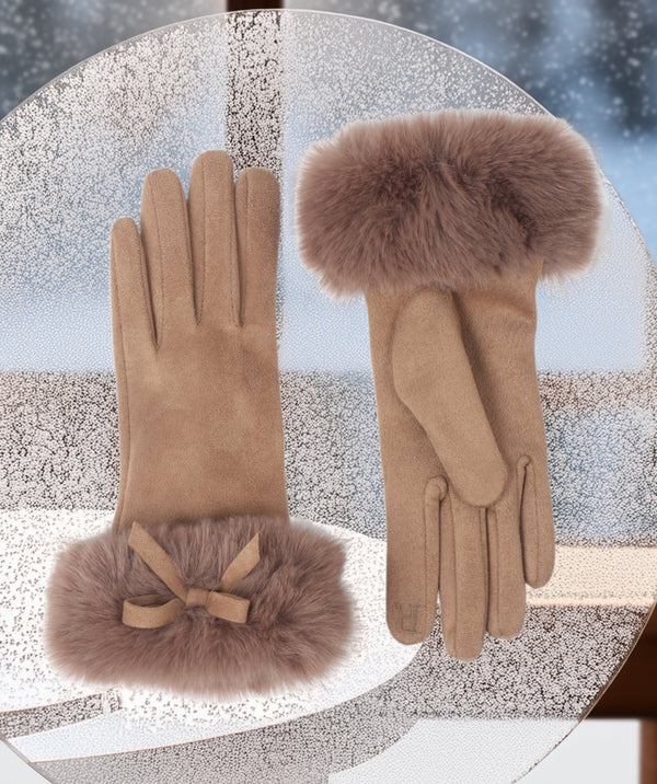 Elodie - Camel Suede Gloves with Faux Fur Cuffs