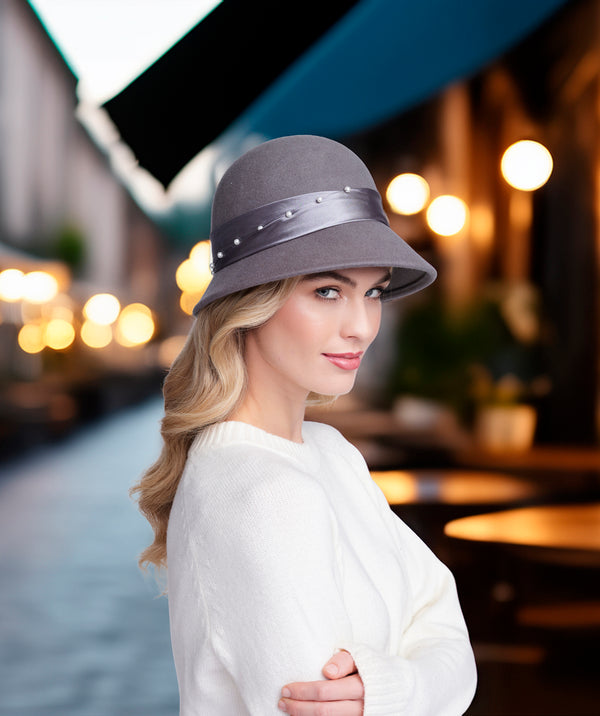 ESTELLE - SLIGLE GRIS LOOL CLOCHE HAT CON PERLAS