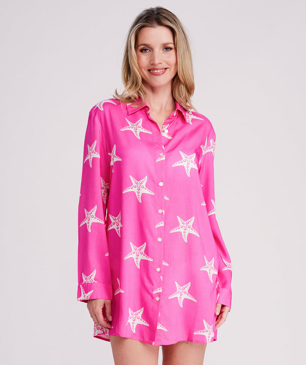 Estrella – Camisa de praia rosa choque com estampa de estrela do mar