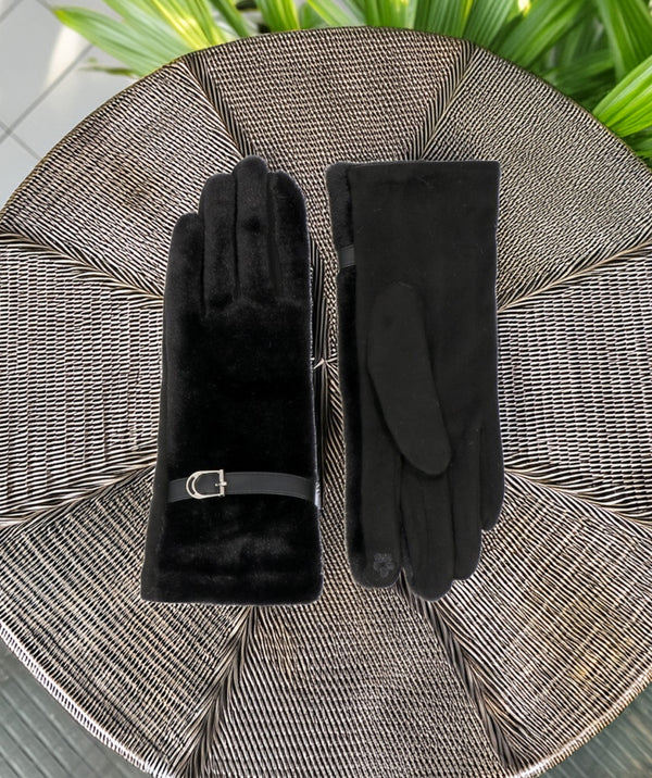 Evie - gants en fausse fourrure noirs