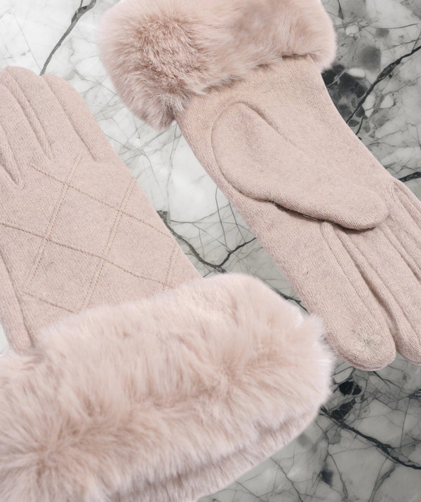 Faith - Beige Wool Glove with Faux Fur Cuff