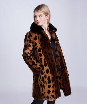 Leopard Print Faux Fur Coat with Notched Lapel and On-Seam Pockets