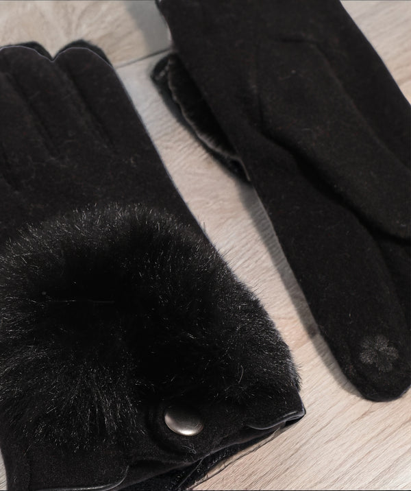 Hanna - Black Driving Glove with Faux Fur Detail