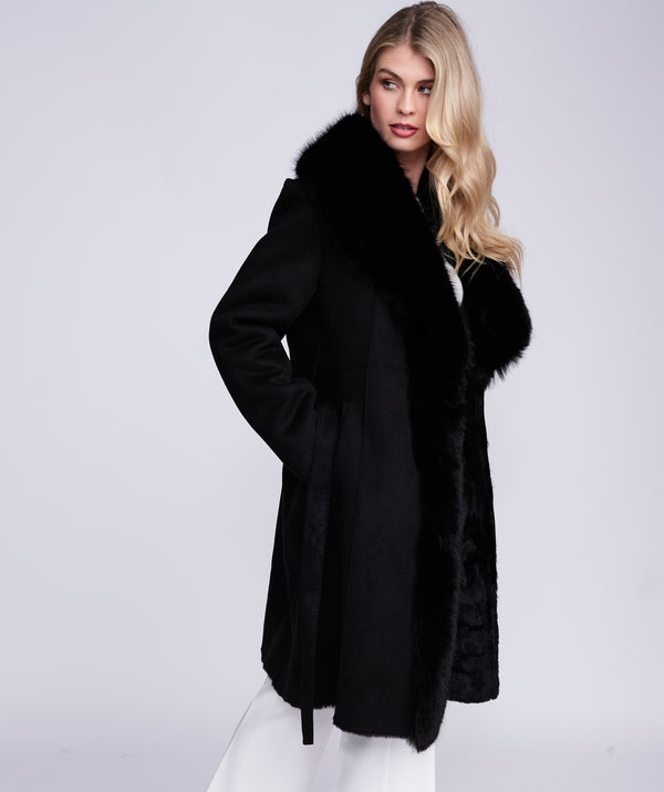 Isabella – Langer Mantel aus Wildlederimitat
