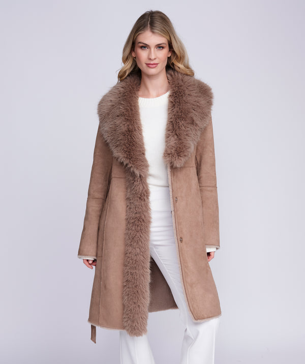 Isabella – Langer Mantel aus Wildlederimitat