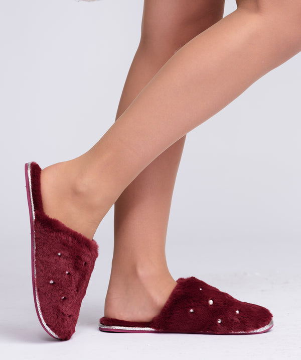 Jasmin - Burgundy Faux Fur Slippers with Pearl Embellishment