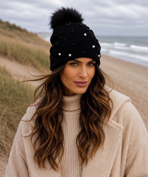 Lovato - Cappello a cuffia con pompon