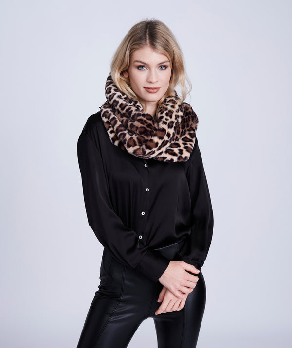 Leopard Print Faux Fur Snood