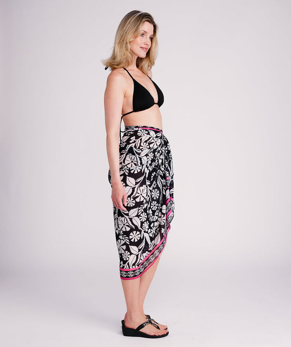 Mykonos – Monochromer Strand-Sarong mit Blumendruck