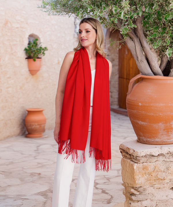 PIA - Pashmina roja italiana con franjas retorcidas
