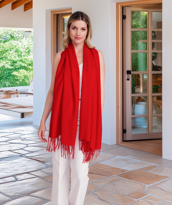 PIA - Pashmina roja italiana con franjas retorcidas