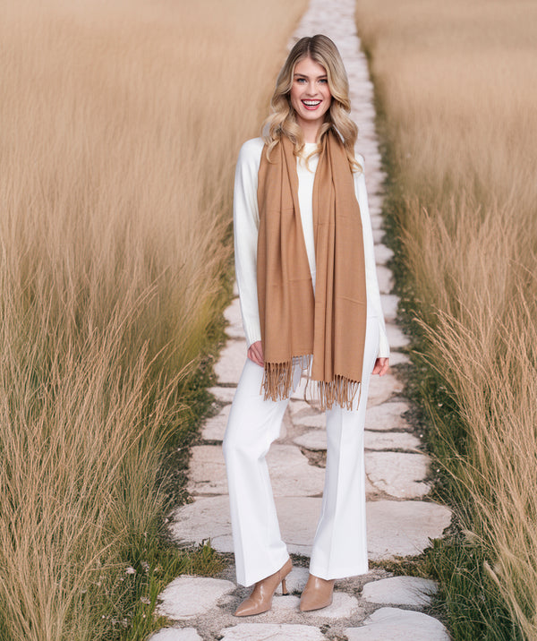 PIA - Pashmina italiana Taupe con flecos retorcidos