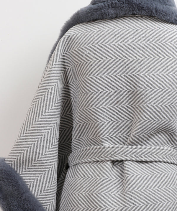 Anthea - Wrap con flecos súper suave en color burdeos